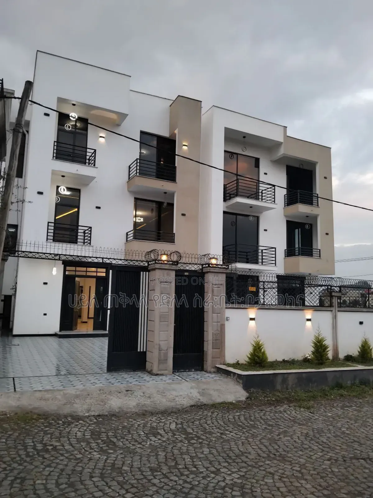 Furnished 10bdrm House in አያት አካባቢ እጅግ ተወዳጅና, Yeka for sale