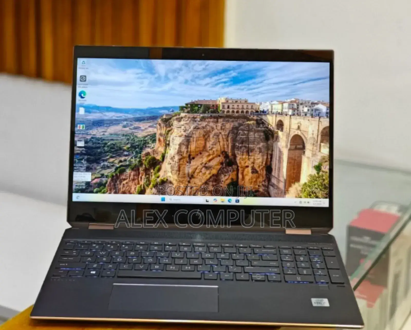 New Laptop HP Spectre 16GB Intel Core I7 SSD 512GB