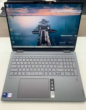 New Laptop Lenovo Yoga 7i 16GB Intel Core Ultra 7 SSD 1T