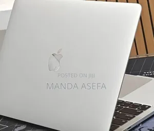 New Laptop Apple MacBook Pro 2017 8GB Intel Core I7 SSD 512GB