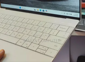 New Laptop Dell XPS 13 32GB Intel Core I7 SSD 512GB