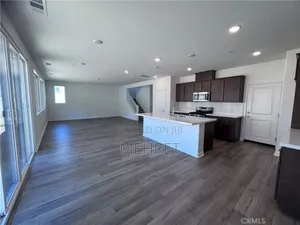 2bdrm Apartment in ቴምር, Lideta for sale