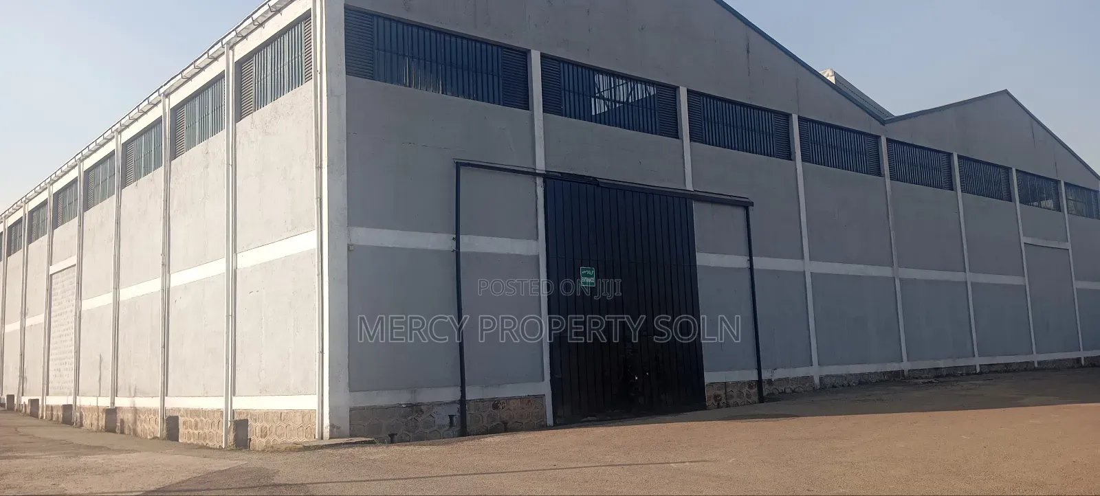 የሚከራይ መጋዘን ቃሊቲ አአ 1000 Kw ኤሌክትሪክ እና በቂ ቢሮ ያለው