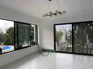 Furnished 9bdrm House in Bole for sale