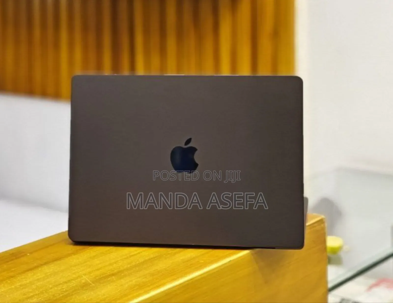 New Laptop Apple MacBook Pro 18GB Apple M3 SSD 512GB