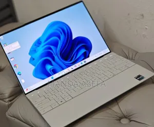 New Laptop Dell XPS 13 9320 32GB Intel Core I7 SSD 1T