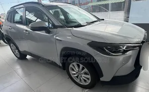 Toyota Corolla Cross Hybrid 2024 Silver