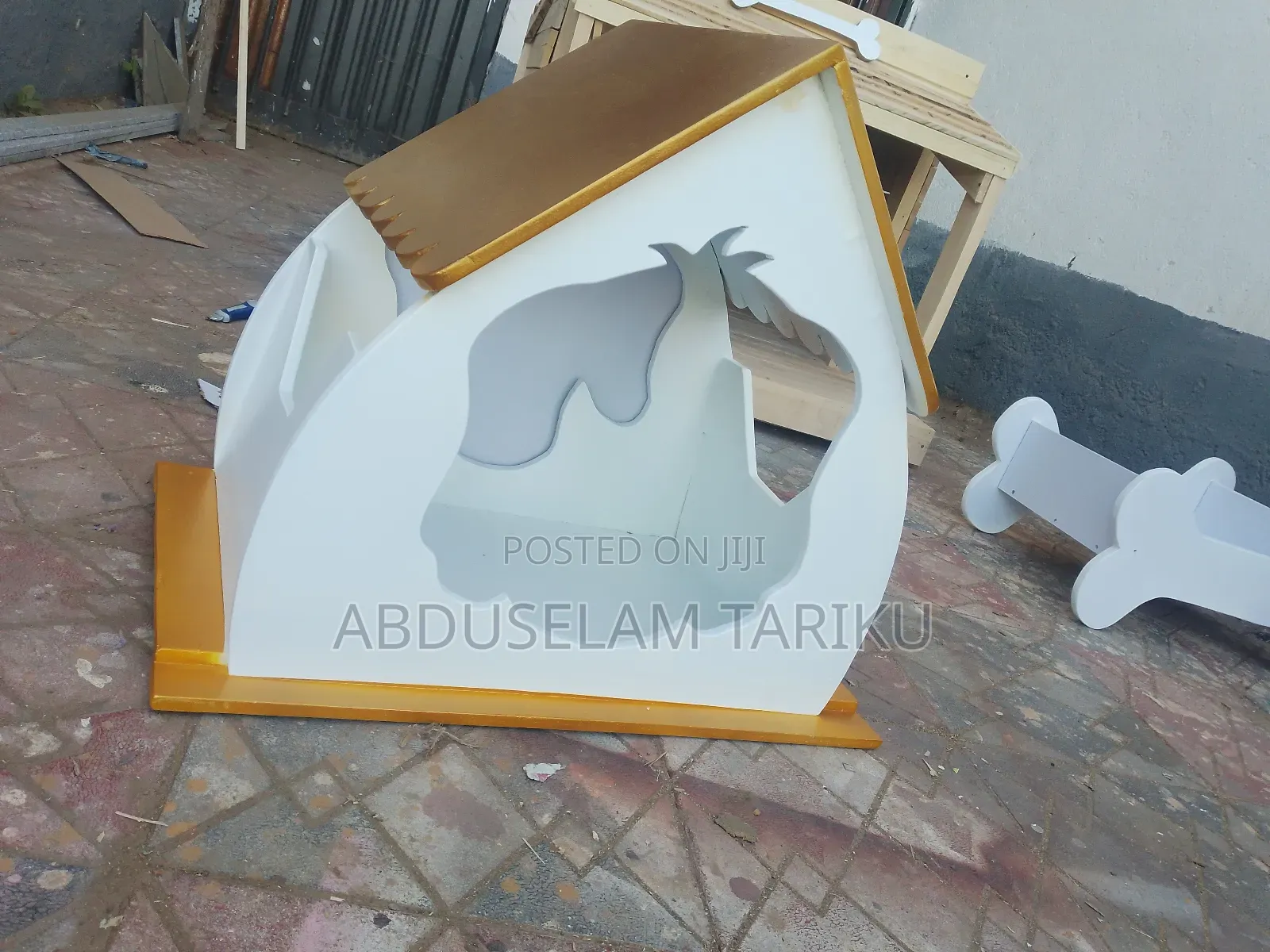 Dog House