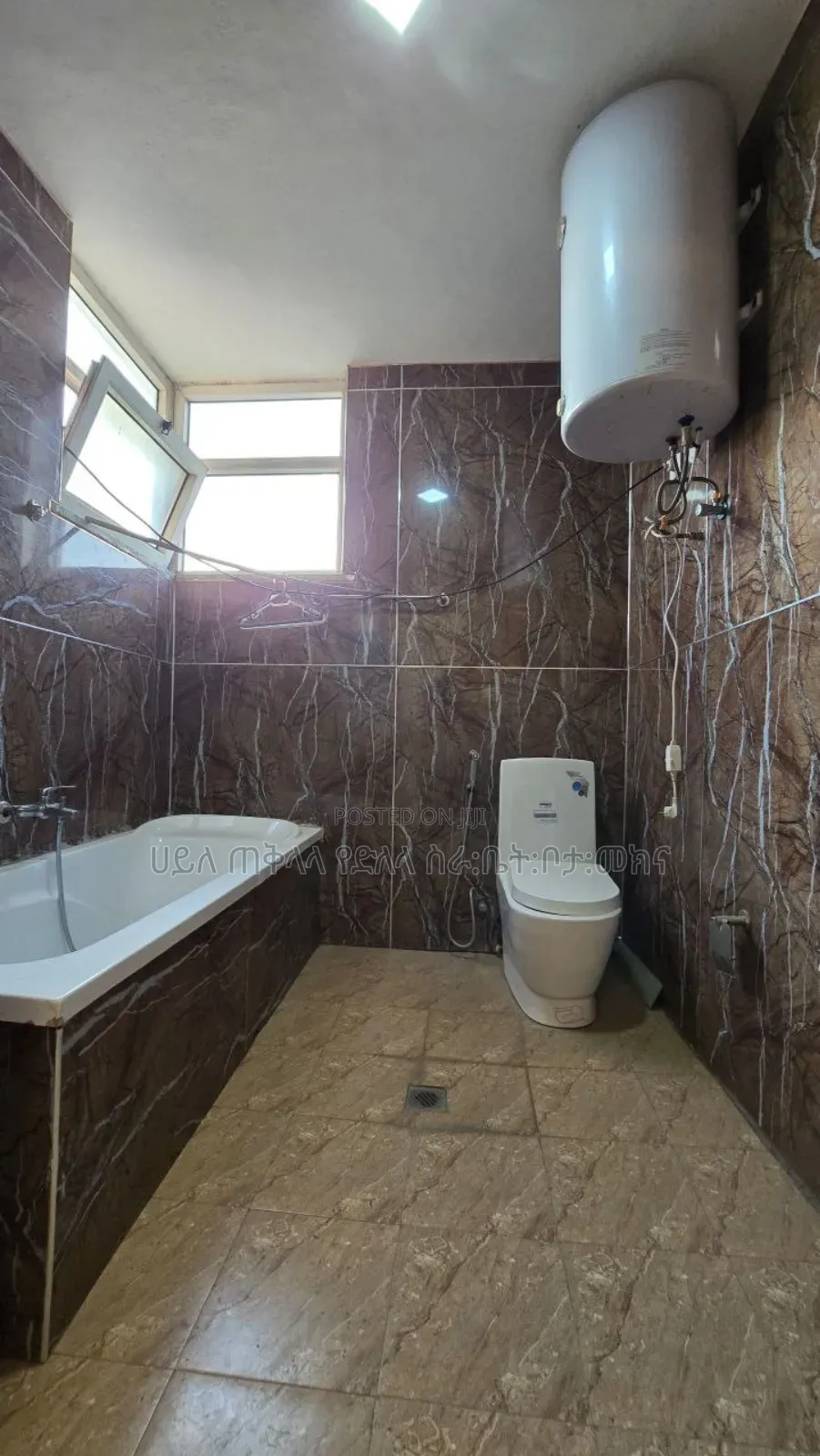 Furnished 3bdrm Apartment in ሳንሻይን ሪልስተት ኮምፋውንድ, Yeka for sale