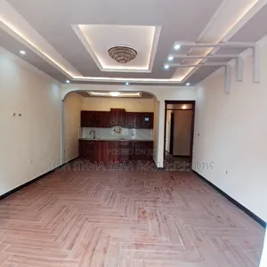 Furnished 3bdrm Villa in አያት አካባቢ ኮምፋውንድ ውስጥ, Yeka for sale