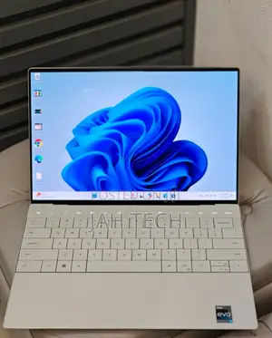 New Laptop Dell XPS 13 9320 32GB Intel Core I7 SSD 1T