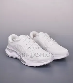 Nike Journey Run Shoe White