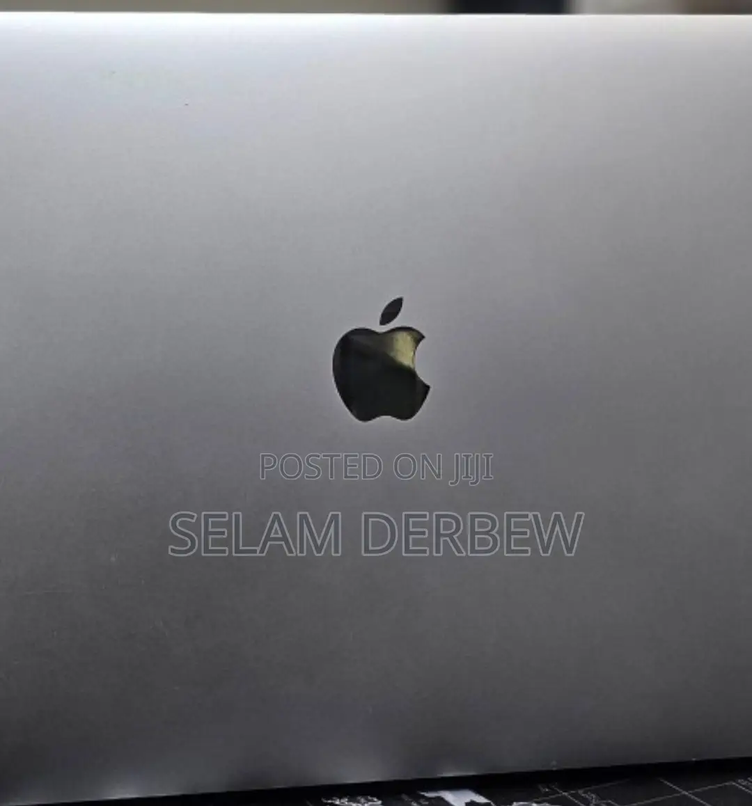 New Laptop Apple MacBook Pro 2019 16GB Intel Core I9 SSD 512GB