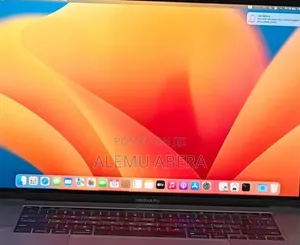 New Laptop Apple MacBook Pro 2019 16GB Intel Core I7 SSD 512GB