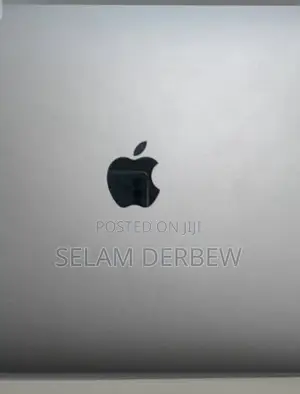New Laptop Apple MacBook Pro 2017 8GB Intel Core I5 SSD 256GB