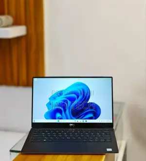 New Laptop Dell XPS 13 8GB Intel Core I5 SSD 512GB