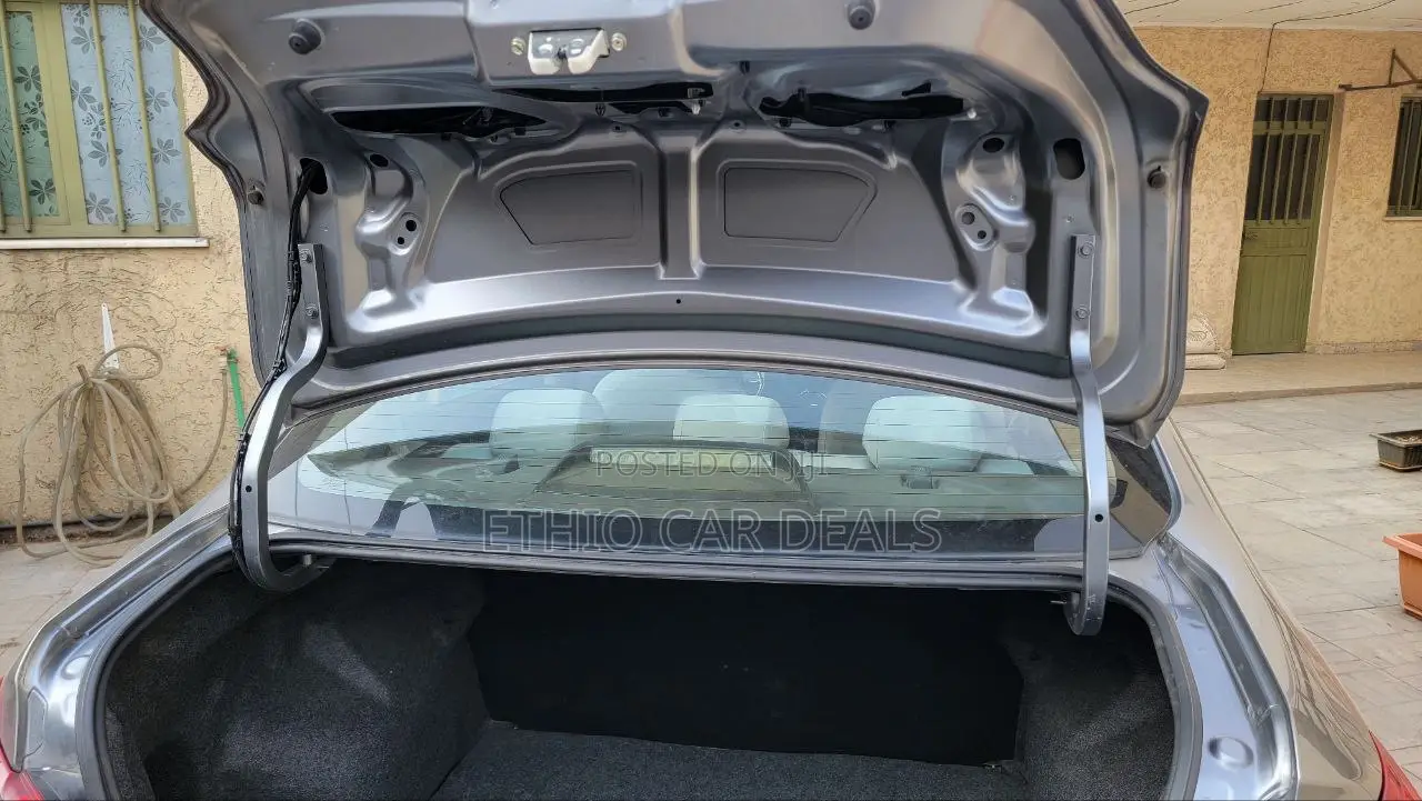 Mitsubishi Attrage 2021 Gray