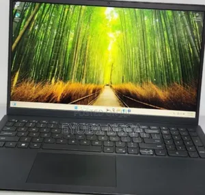 New Laptop Dell Inspiron 15 8GB Intel Core i5 SSD 256GB