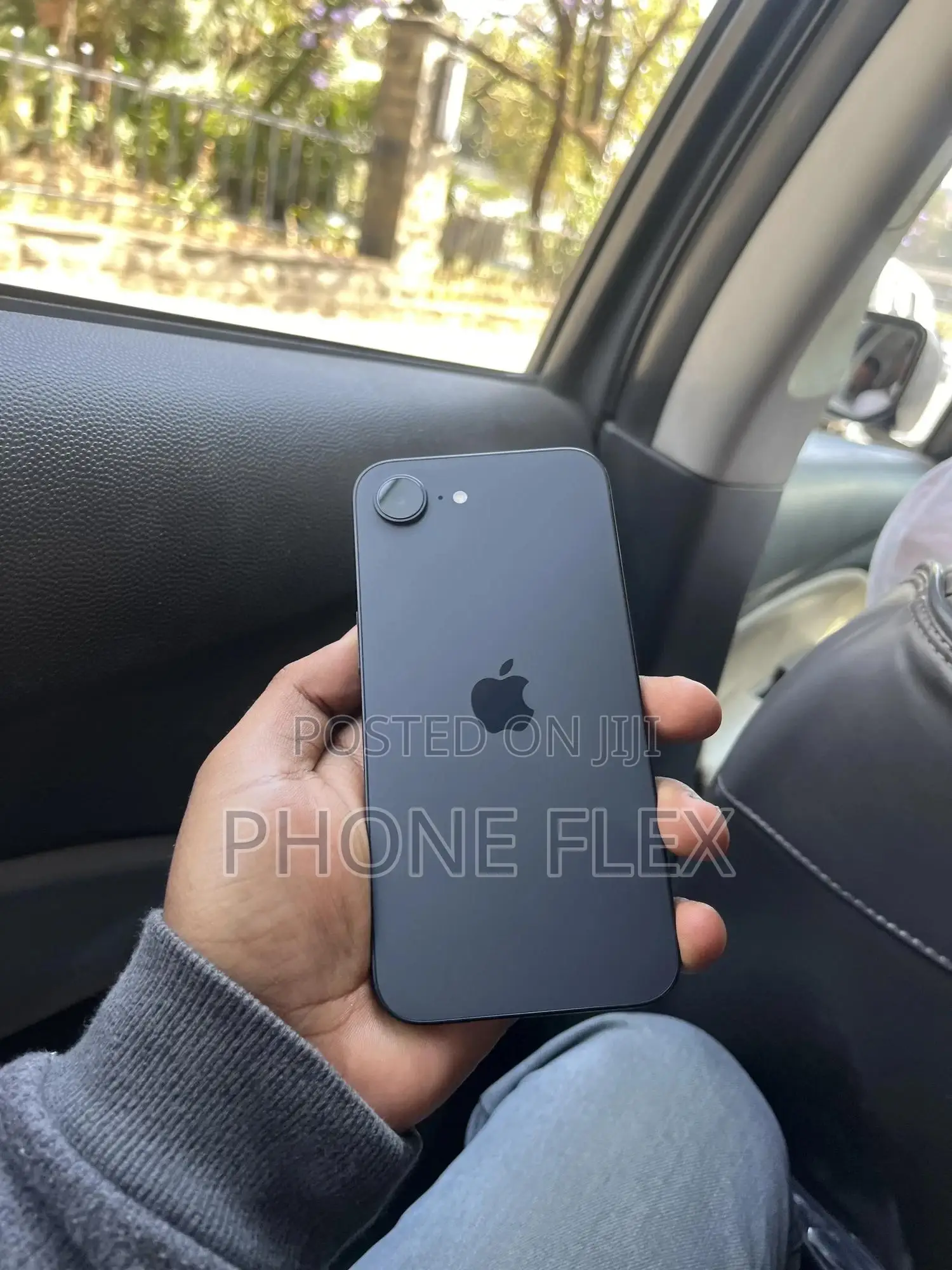 New Apple iPhone 16e 128 GB Black