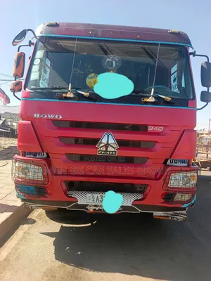 Sinotruk 2024 Red
