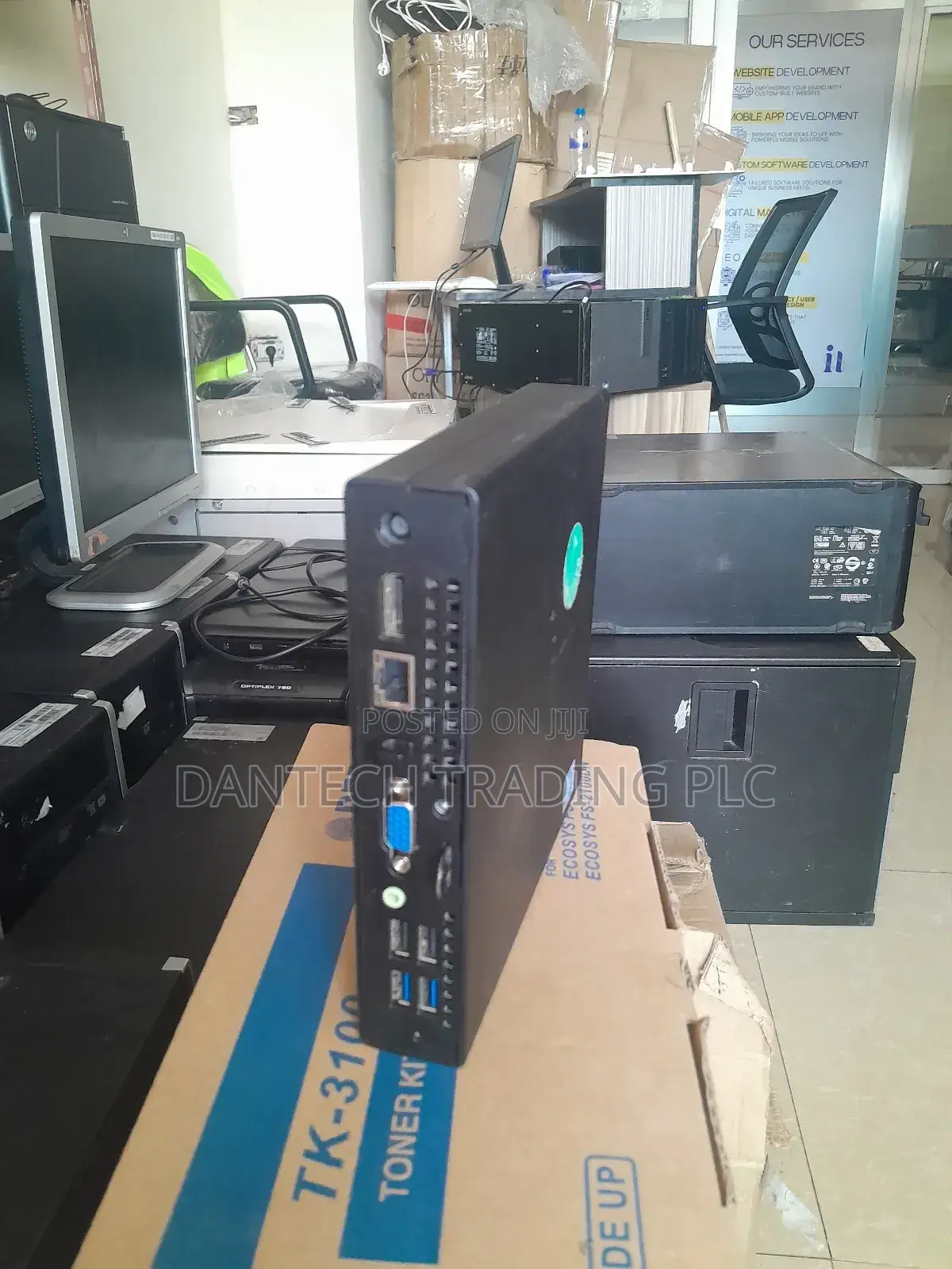 Desktop Computer HP 200 G4 4GB Intel Core M3 SSD 250GB