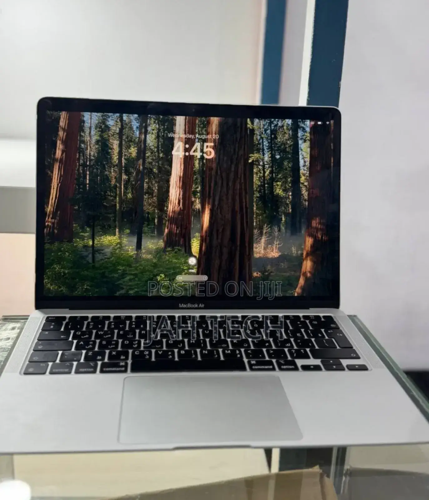New Laptop Apple MacBook Air 2020 M1 8GB Apple M1 SSD 256GB