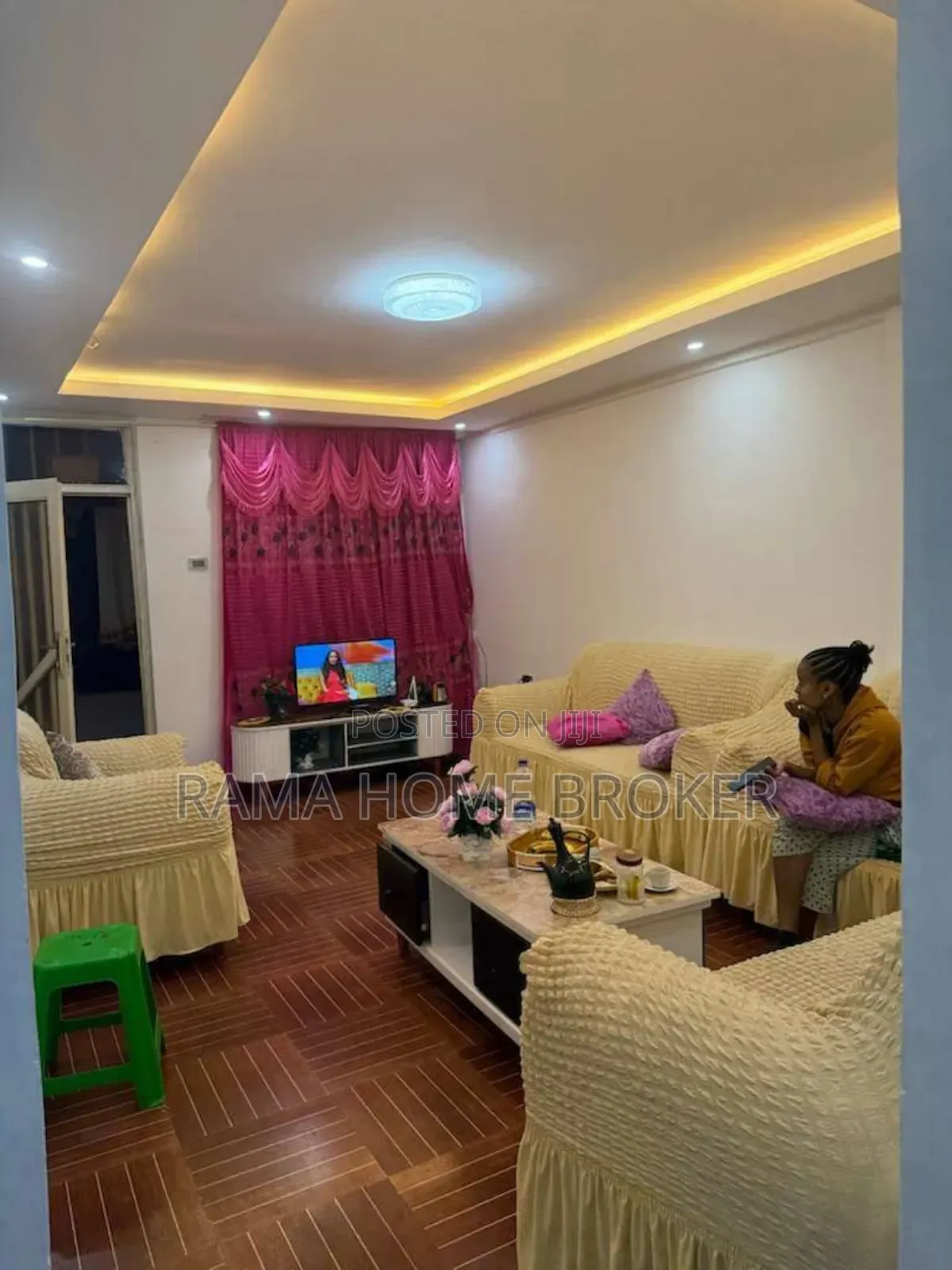Furnished 2bdrm Condo in አያት ጣፎ ኮንዶሚኒየም, Yeka for sale