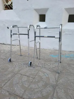 Rolling Walker With Front Wheels典恕lightweight Yet Robust, Supporting