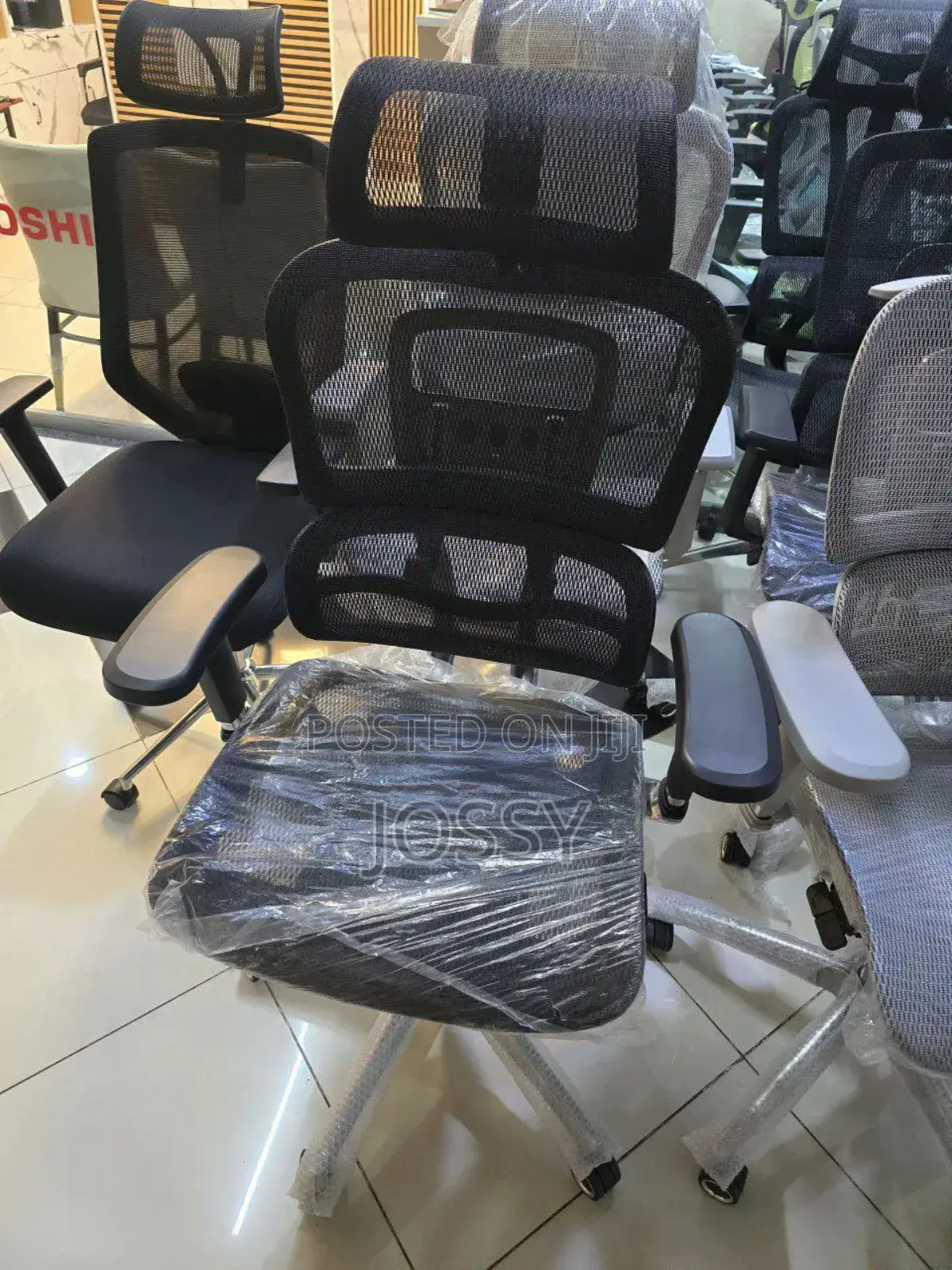 Magerale Chairs