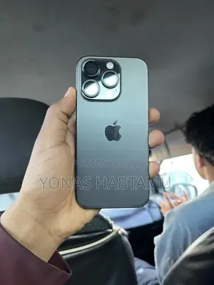 New Apple iPhone 15 Pro 128 GB Black