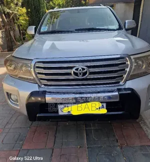 Toyota Land Cruiser 2013 Silver