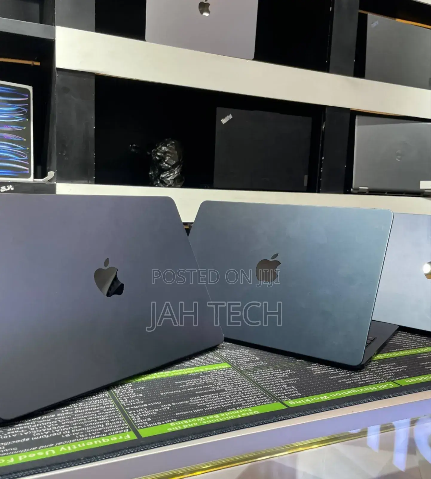 New Laptop Apple MacBook Air 2024 M3 13-Inch 8GB Apple M3 SSD 256GB