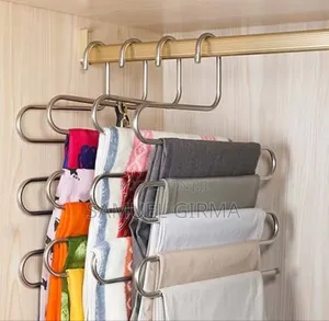 : Stainless Steel High Quality, 5-in-1 Trouser Hanger የሱሪ ማስቀመጫ