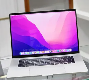 New Laptop Apple MacBook Pro 2019 16GB Intel Core I7 SSD 512GB