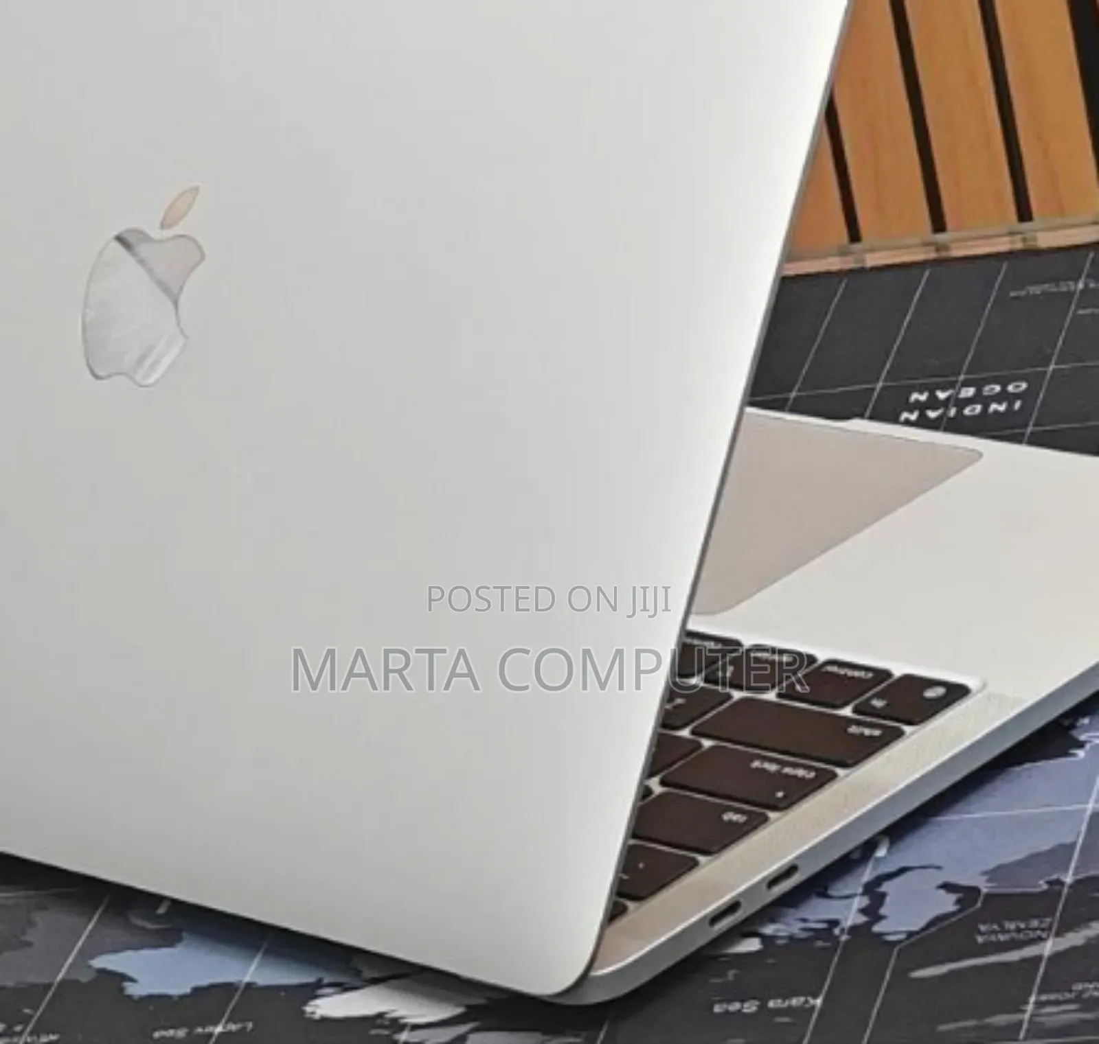 New Laptop Apple MacBook Pro 8GB Apple M2 SSD 256GB