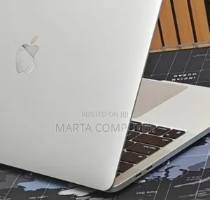 New Laptop Apple MacBook Pro 8GB Apple M2 SSD 256GB