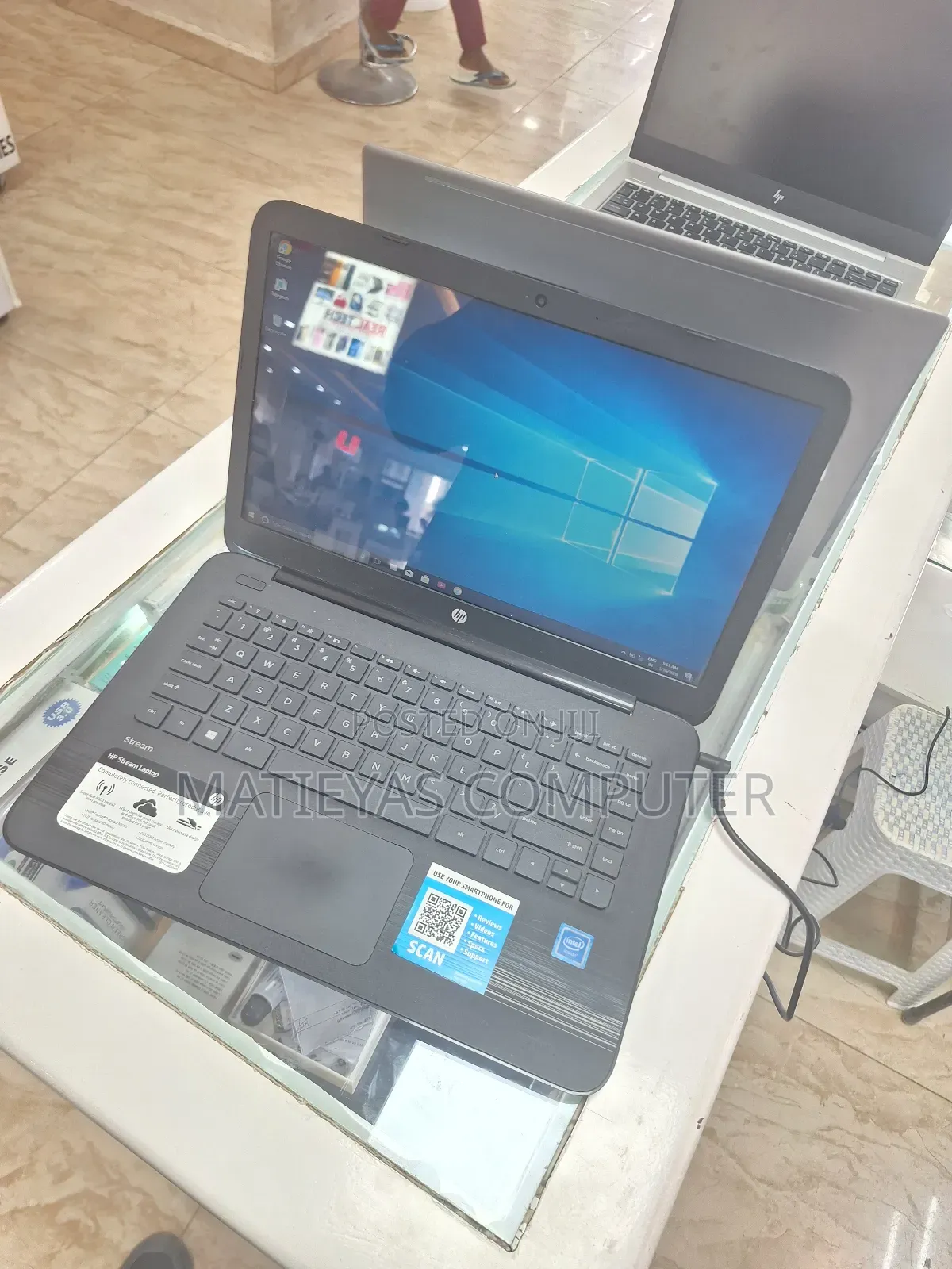 Laptop HP 4GB Intel Pentium SSD 32GB