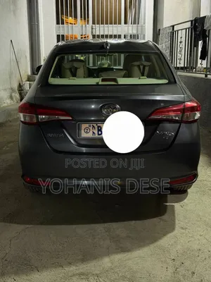 Toyota Yaris 2020 Matt Black