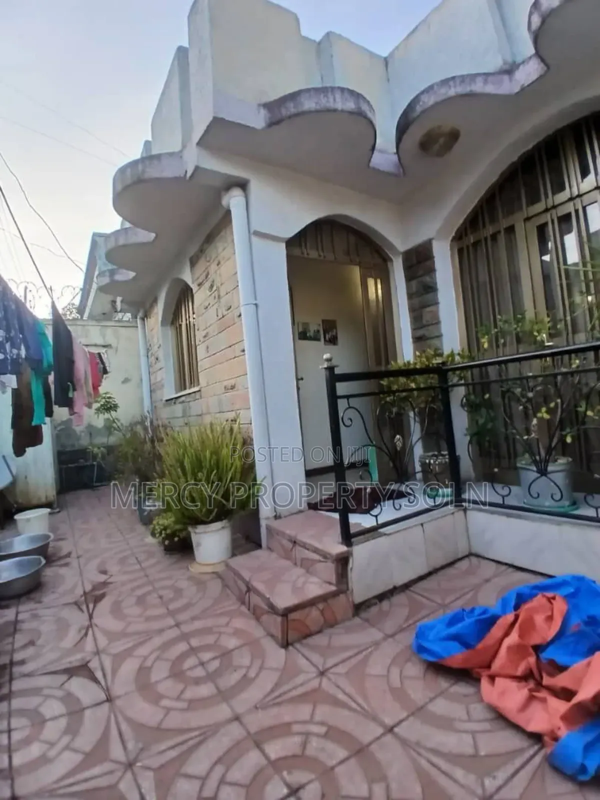 Furnished 4bdrm House in Bole for sale