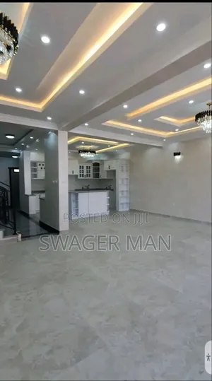 Furnished 9bdrm Townhouse/Terrace in Ayat Compaund, Yeka for sale