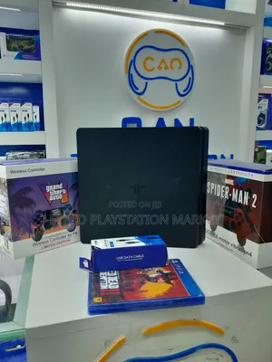 Ps 4 Slimmmmm አዲስ ማለት ይቻላል እቃውን