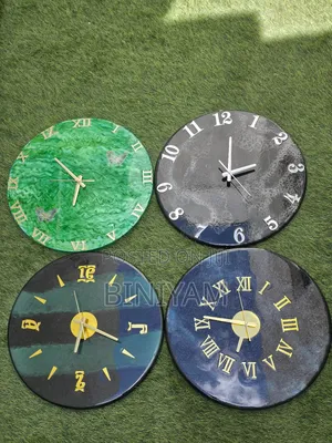 ለየት ያሉ የግድግዳ ሰዓቶች (Handmade Resin Wall Clocks)**