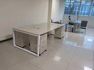 Group Table 4 Person
