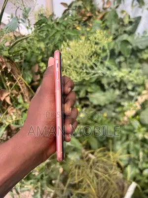 Apple XR 256 GB Red