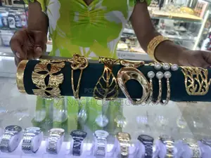 Hand Cuff Bracelet