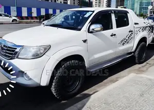 Toyota Hilux 2015 White