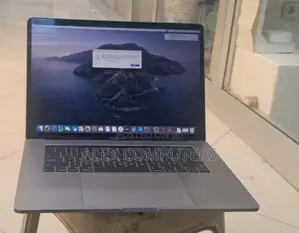 New Laptop Apple MacBook Pro 2019 32GB Intel Core I9 SSD 512GB