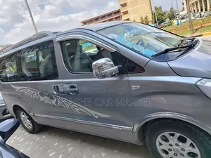 Hyundai Starex 2013 Silver