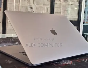 New Laptop Apple MacBook Pro 2019 32GB Intel Core I7 SSD 512GB