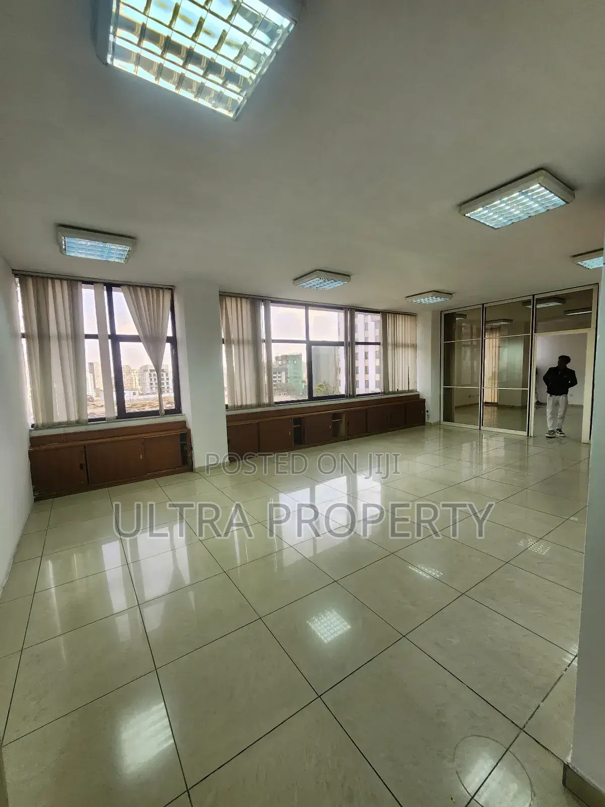 95sqm Office